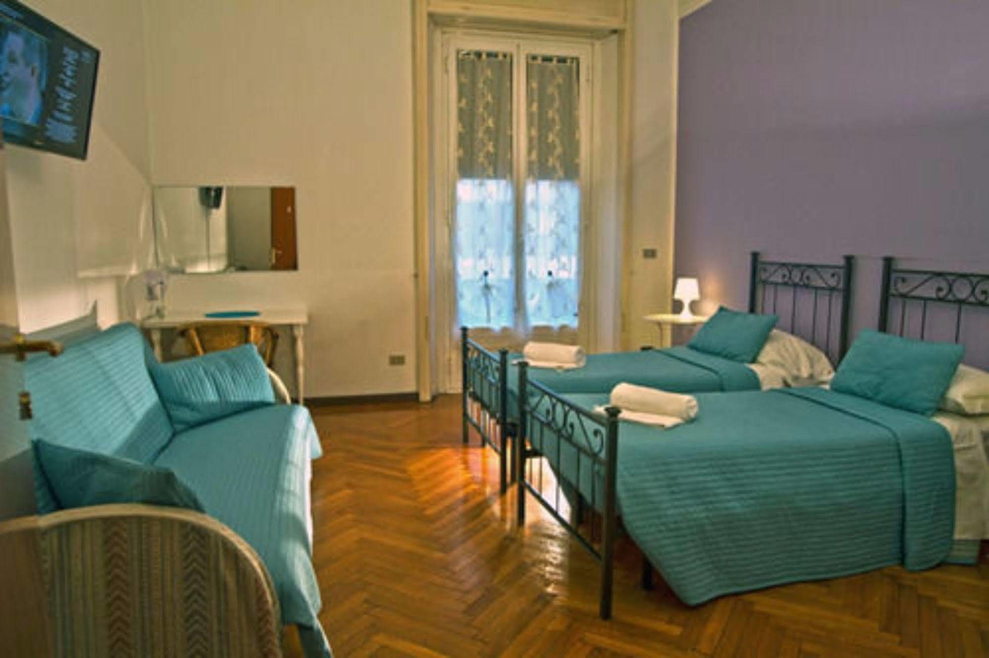 I Am Here Central Station Hotell Milano Eksteriør bilde